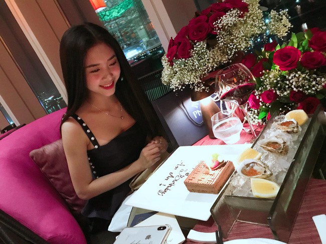 Bất ngờ trước những tấm ảnh đời thường nóng bỏng của Á hậu 2 Hoa hậu Việt Nam 2018 - Nguyễn Thị Thúy An-8