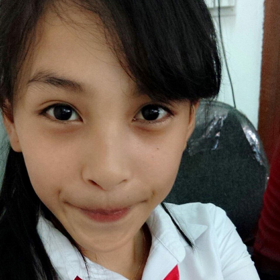 Loạt ảnh ngố tàu, đáng yêu ngày bé của Hoa hậu Việt Nam 2018-6