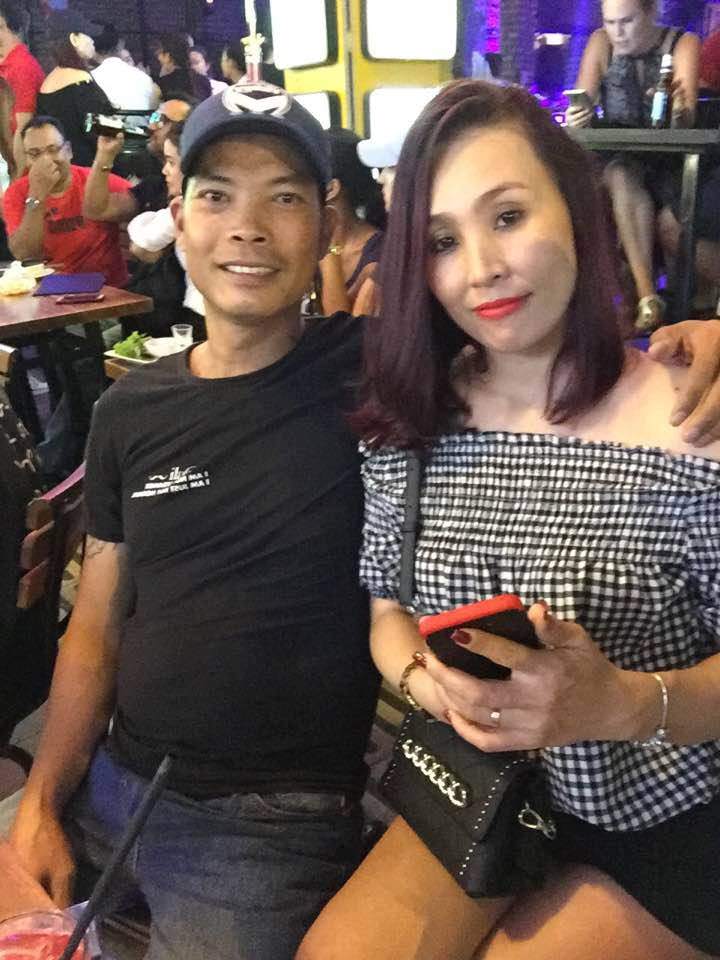 Bố mẹ tân Hoa hậu Tiểu Vy gây sốt bởi trẻ trung, chất chơi gấp mấy lần con gái-8