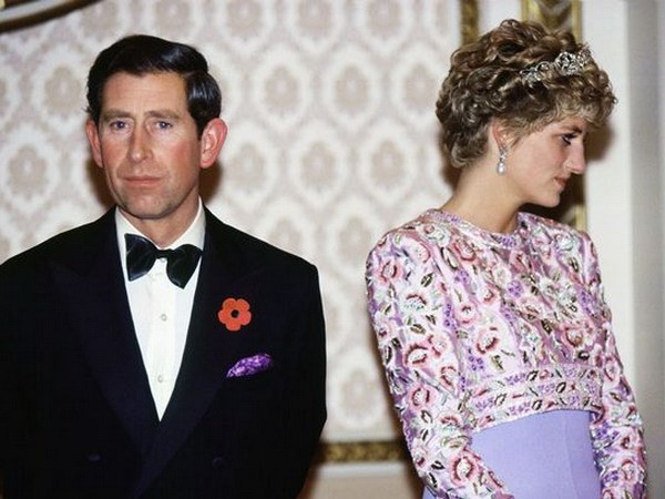 Nhìn loạt khoảnh khắc lạnh nhạt của Thái tử Charles và Công nương Diana mới thấy, cuộc hôn nhân không tình yêu này sớm hay muộn cũng phải kết thúc-1