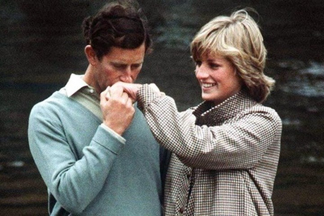 Nhìn loạt khoảnh khắc lạnh nhạt của Thái tử Charles và Công nương Diana mới thấy, cuộc hôn nhân không tình yêu này sớm hay muộn cũng phải kết thúc-13