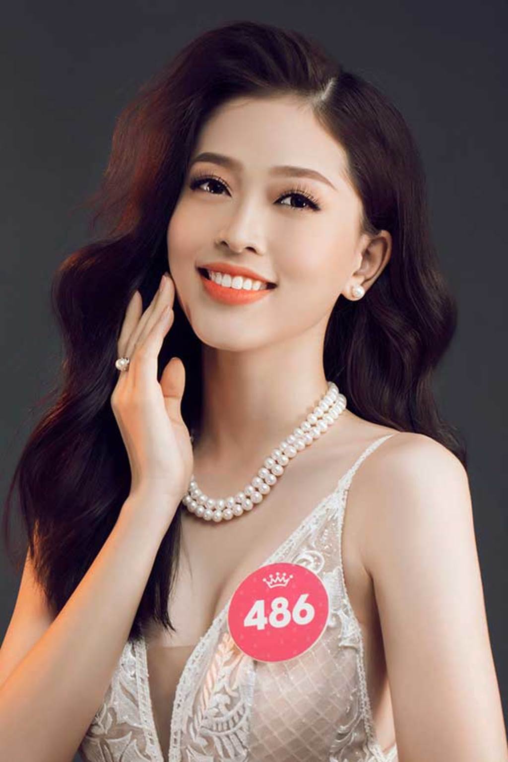 Bí quyết dáng đẹp hoàn hảo, da trắng sứ của Á hậu Việt Nam Bùi Phương Nga-1
