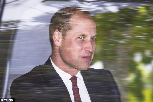 Bà Camilla xuất hiện chớp nhoáng trước công chúng sau tin đồn bị chồng đuổi ra khỏi cung điện hoàng gia-2