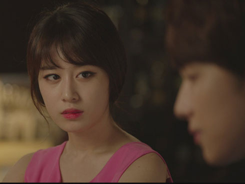 Lừa được gái ngoan vào nhà nghỉ nhưng chạy mất dép khi em nói một câu-2