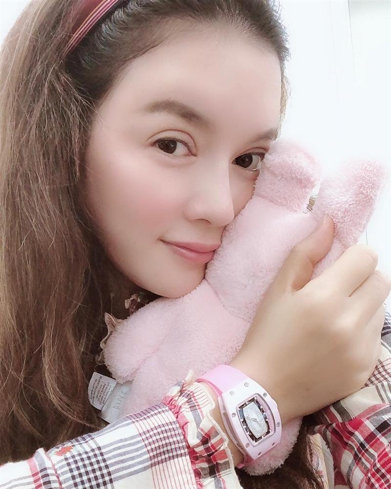 Sau phốt dùng Hermes fake, Lý Nhã Kỳ lại bị nghi mua đồng hồ nhái Richard Mille giá 100 tỷ-6