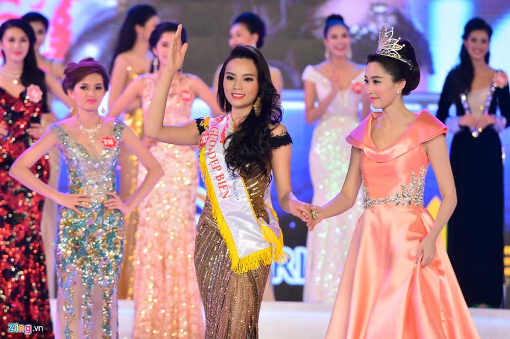 4 người đẹp đăng quang Hoa hậu Việt Nam ở tuổi 18-5