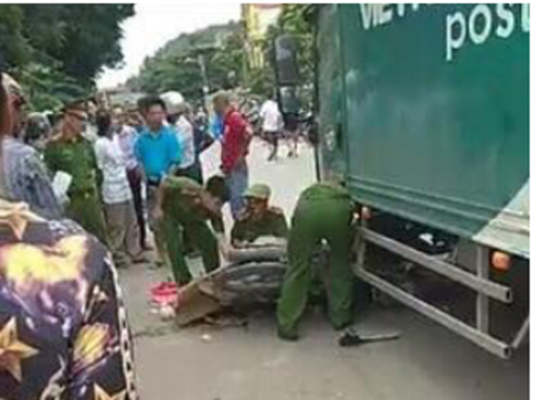 Trưởng đồn công an bị tố vào nhà nghỉ với vợ bạn nhưng phân trần chỉ vào nói chuyện-2