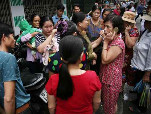 Tài xế Lexus biển tứ quý 8 bị xe tải đâm tử vong khi đang làm việc với CSGT-3