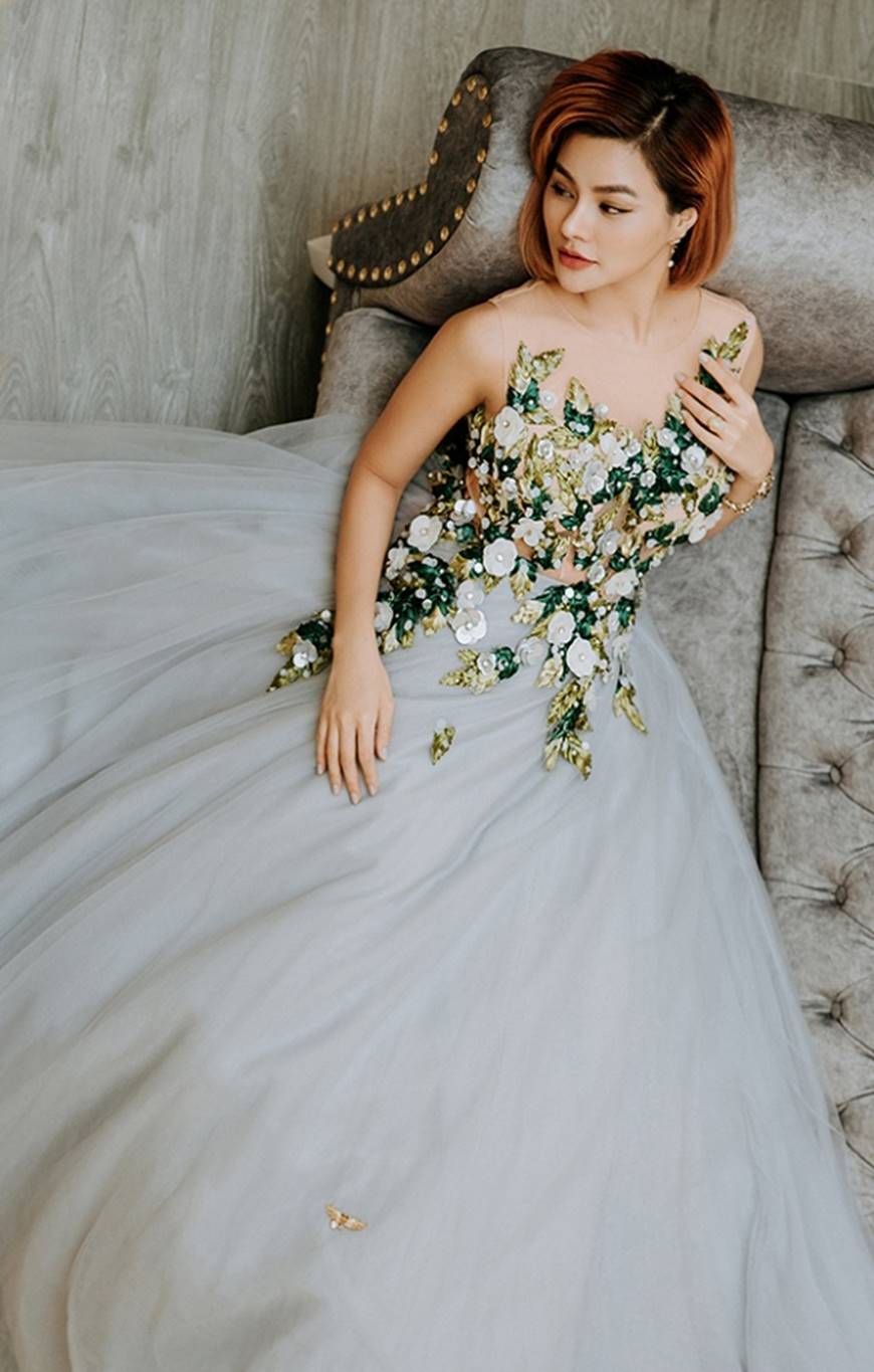 Trầm trồ trước sắc vóc gợi cảm của gái một con Vũ Thu Phương-3