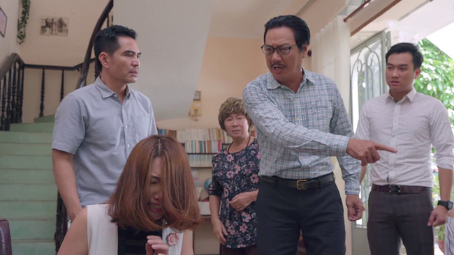 Gạo nếp gạo tẻ có tin động trời: Hân Hoa hậu phát điên vì mất con, bị bố ruột tát đến ngã xuống ghế-5