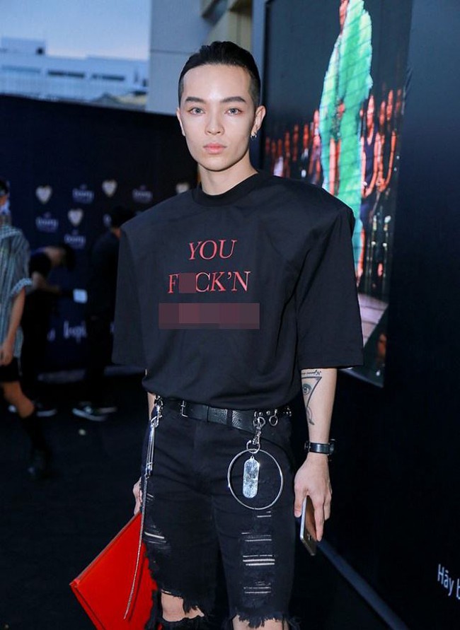 Để tóc giật giũ đã đành, phải chăng Hoàng Thùy quyết tâm phá hình tượng Á Hậu với váy in chữ phản cảm?-5