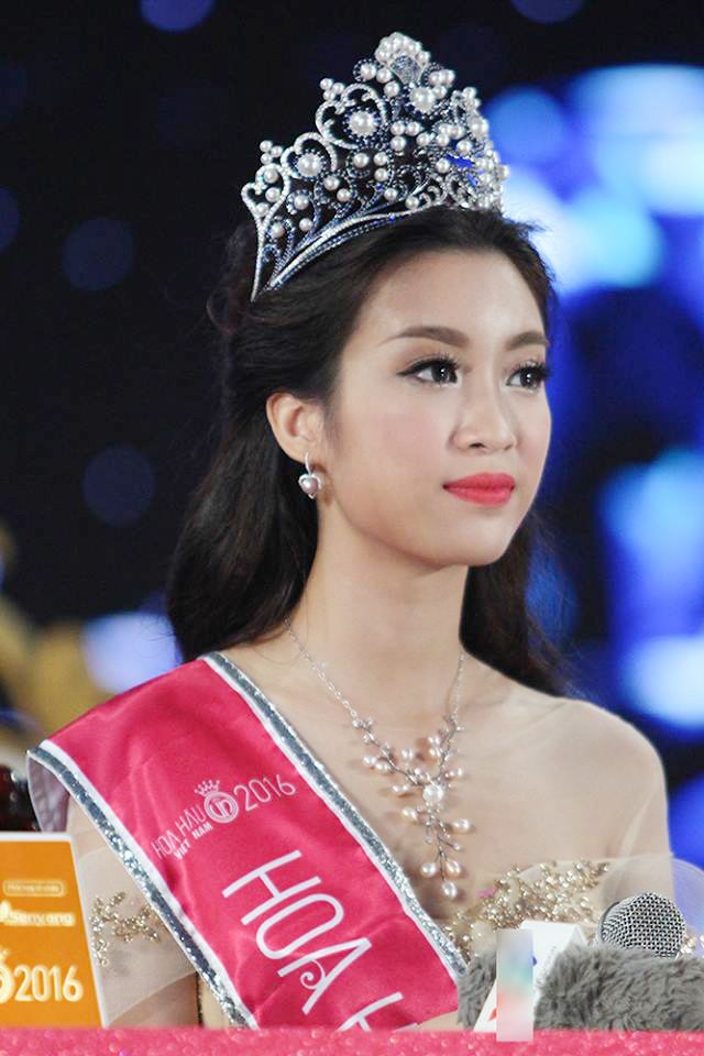 Khi trút bỏ lớp son phấn hỗ trợ, Hoa hậu Việt Nam nào sở hữu mặt mộc đáng ngưỡng mộ nhất?-5