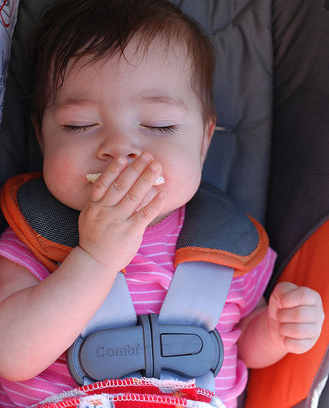 Trời đánh tránh bữa ăn, thế mà cơn buồn ngủ lại ập tới-5