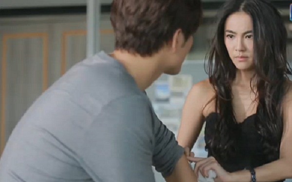 Bí mật đằng sau việc người vợ tình nguyện dâng mỡ đến miệng chồng rồi đắc ý rung đùi đi du lịch một mình-2