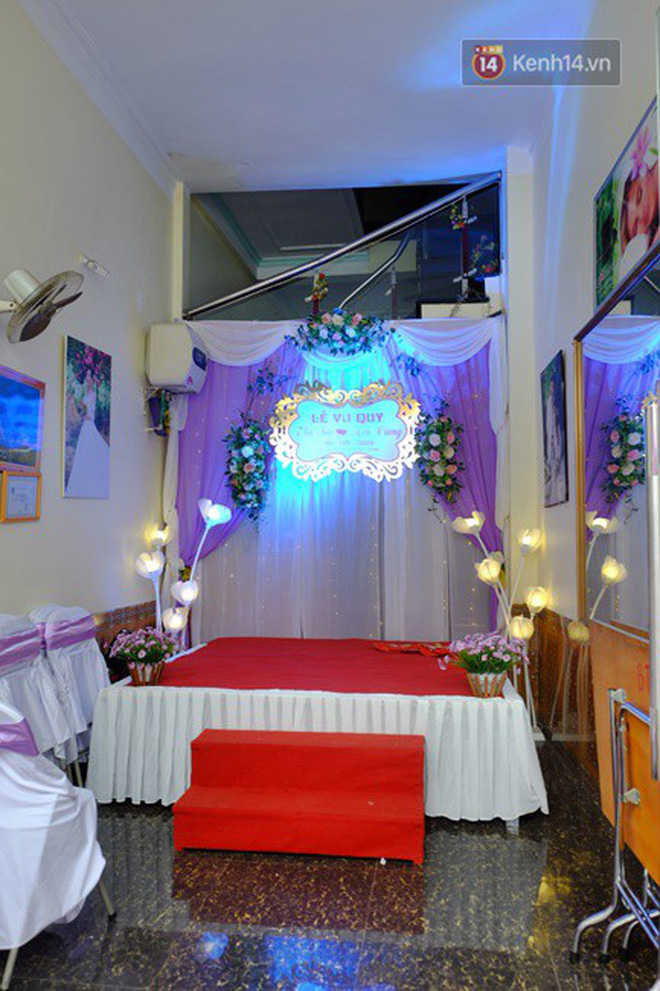 Khung cảnh đám cưới lãng mạn trong giờ phút cô dâu 61 tuổi chuẩn bị lên xe hoa về nhà chồng 26 tuổi-6