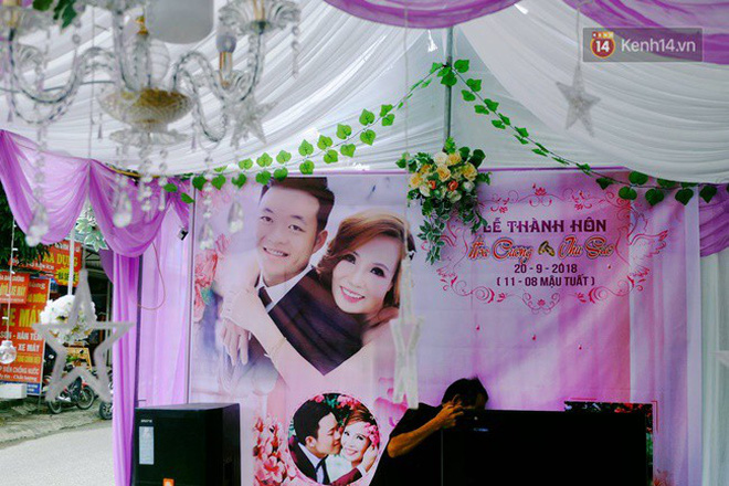 Khung cảnh đám cưới lãng mạn trong giờ phút cô dâu 61 tuổi chuẩn bị lên xe hoa về nhà chồng 26 tuổi-7