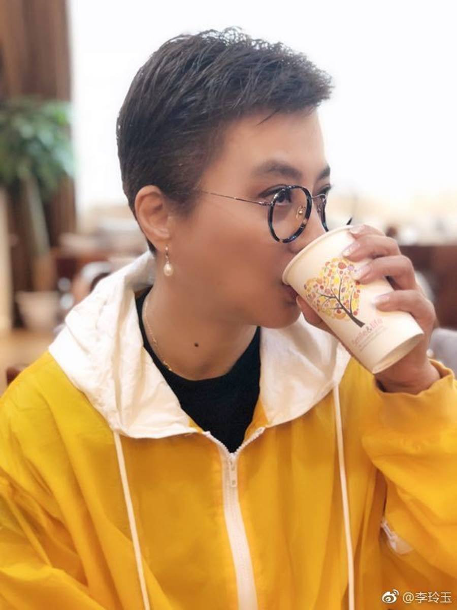 Yêu tinh đẹp nhất nhì Tây Du Ký: 2 lần hôn nhân đổ vỡ, làm mẹ đơn thân nuôi con khôn lớn-9