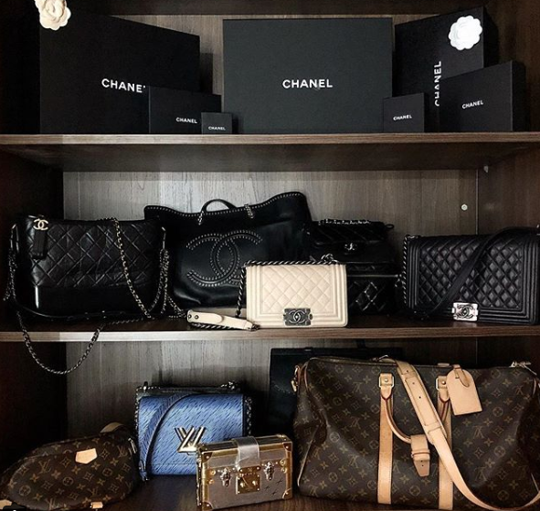 Những Hoa hậu chịu chơi của Vbiz: Mua hàng hiệu theo lố, đi du lịch sang chảnh ở khách sạn hàng chục triệu đồng/đêm-14