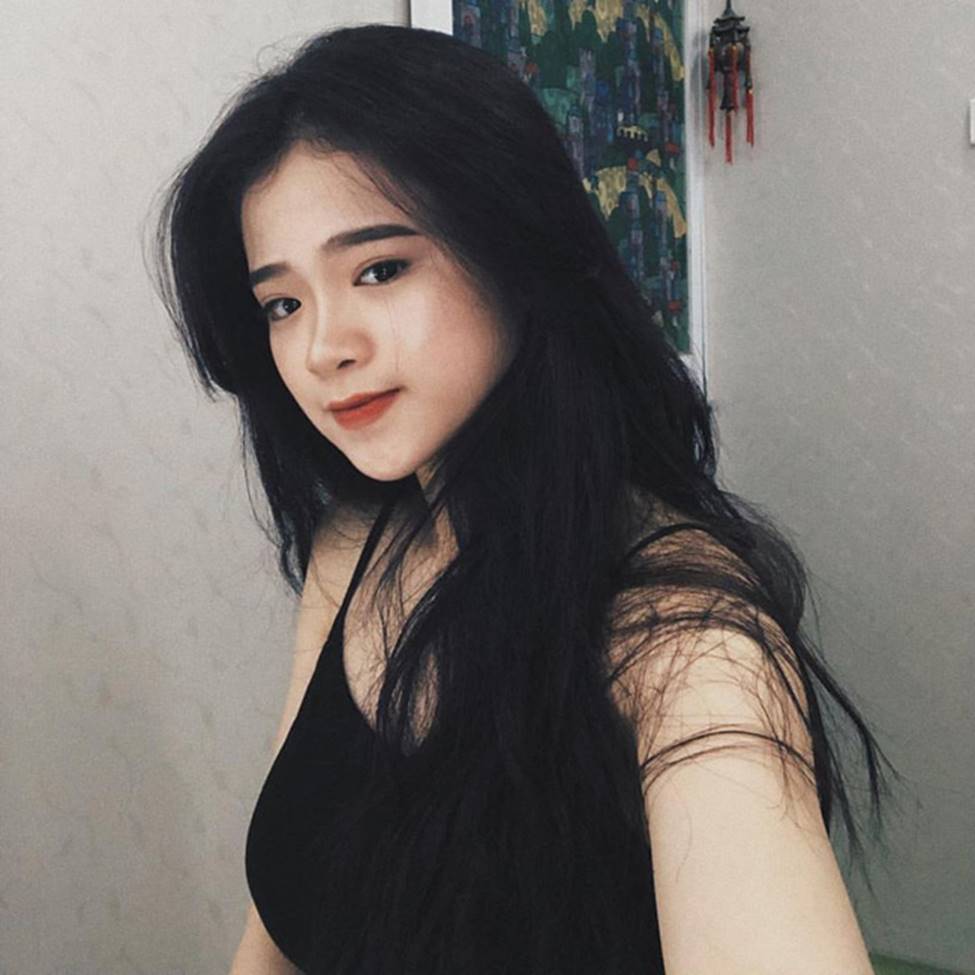 Hot girl Linh Ka phổng phao bất ngờ ở tuổi 16-15