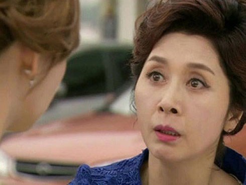 Thấy mẹ chồng liên tục “nhặt nhạnh” cho con gái dù là những thứ không phải của mình, con dâu bức xúc ngấm ngầm “tung chiêu” hiểm