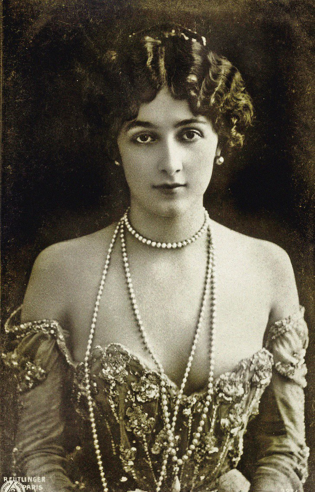 Ngắm loạt ảnh có niên đại hơn trăm năm tuổi để biết phụ nữ thời xưa đẹp đến thế nào-2