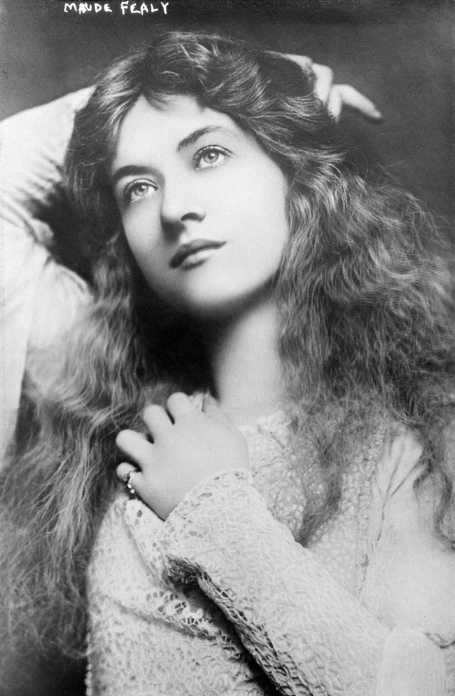 Ngắm loạt ảnh có niên đại hơn trăm năm tuổi để biết phụ nữ thời xưa đẹp đến thế nào-6