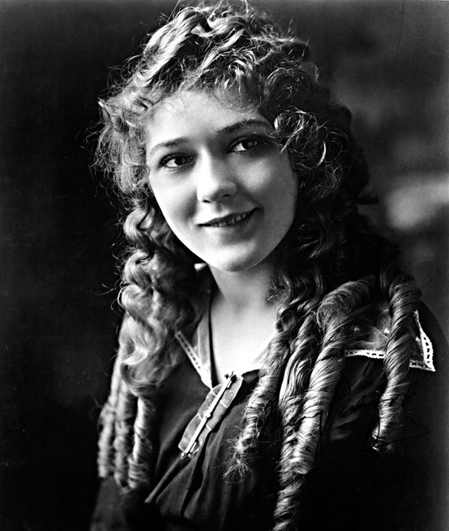 Ngắm loạt ảnh có niên đại hơn trăm năm tuổi để biết phụ nữ thời xưa đẹp đến thế nào-13