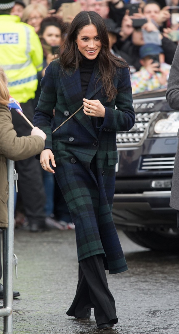 Sốc: Nữ hoàng Anh từng bắt Meghan Markle phải kiểm tra khả năng làm mẹ trước khi cưới Hoàng tử Harry-2