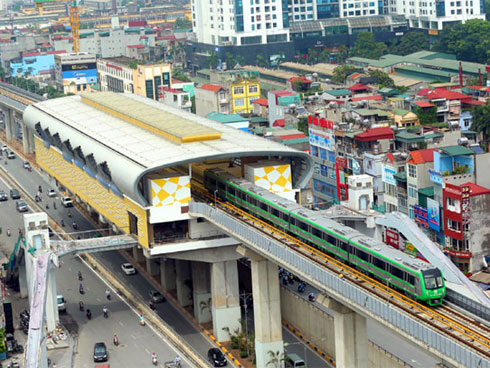 Tiền đi vay đắt đỏ, dùng trả lương chuyên gia 500 triệu/tháng-2