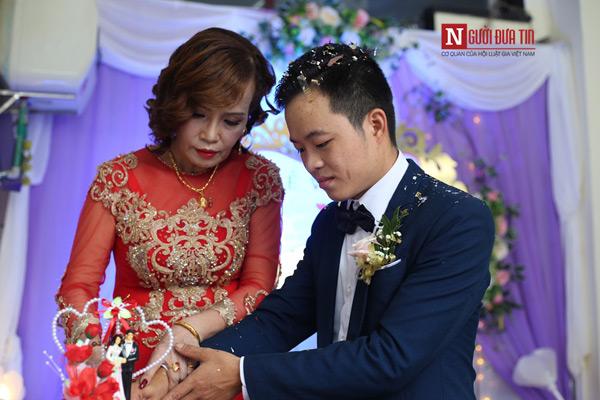 Cận cảnh đám cưới có 1-0-2” của cô dâu 62 tuổi lấy chồng 26 tuổi ở Cao Bằng-5