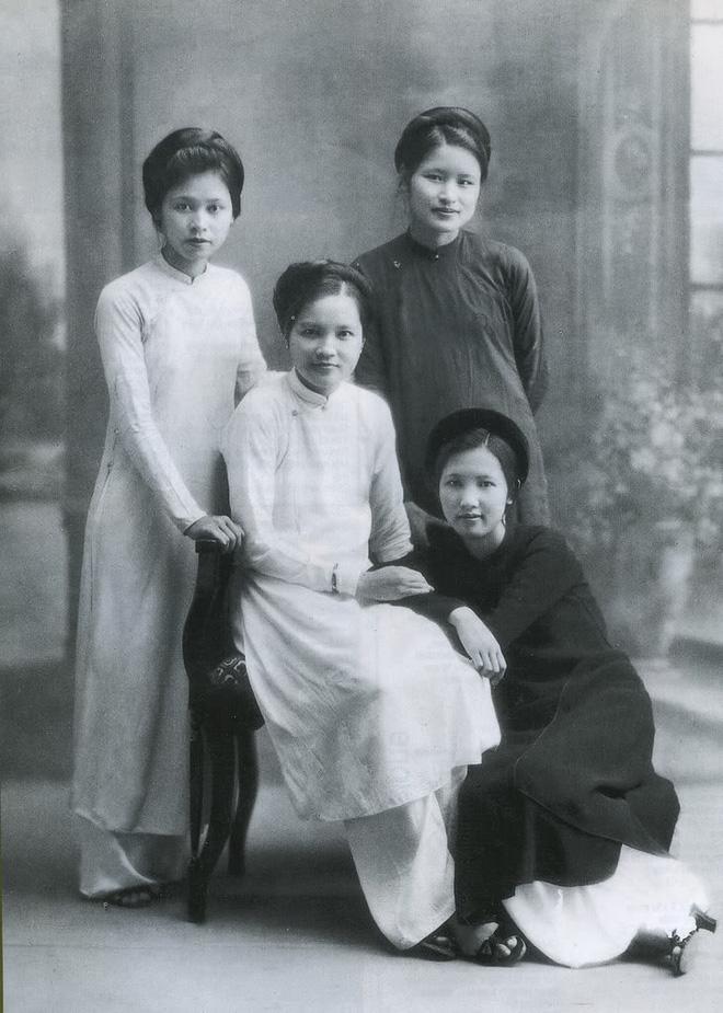 Cô Bính hàng Đẫy, hồng nhan không bạc mệnh và chuyện ăn miếng thịt gà thưởng nhẫn kim cương”-2