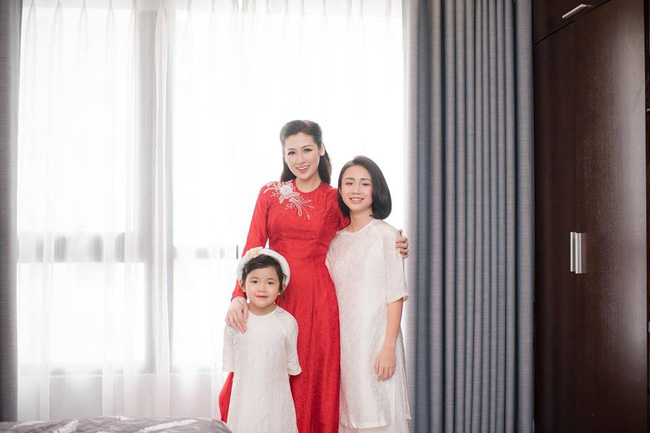 Chân dung 2 cô em gái xinh xắn dễ thương nhưng ít người biết trong gia đình Á hậu Dương Tú Anh-12