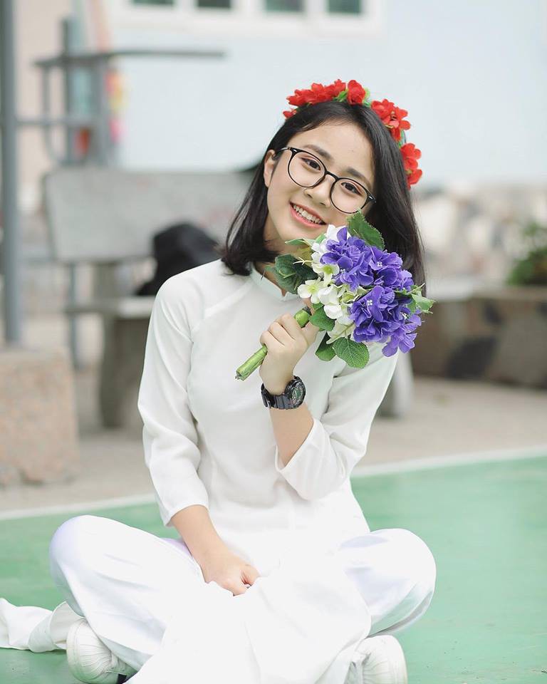 Chân dung 2 cô em gái xinh xắn dễ thương nhưng ít người biết trong gia đình Á hậu Dương Tú Anh-10