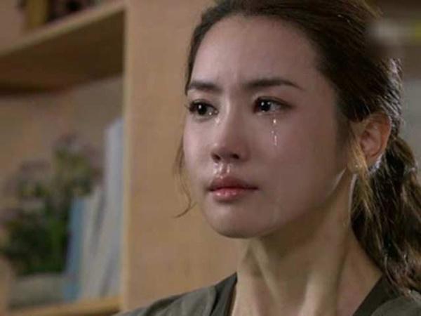 Chờ đợi 7 năm, tới khi quá lứa lỡ thì” anh phũ phàng chia tay yêu cô gái nhà giàu-2