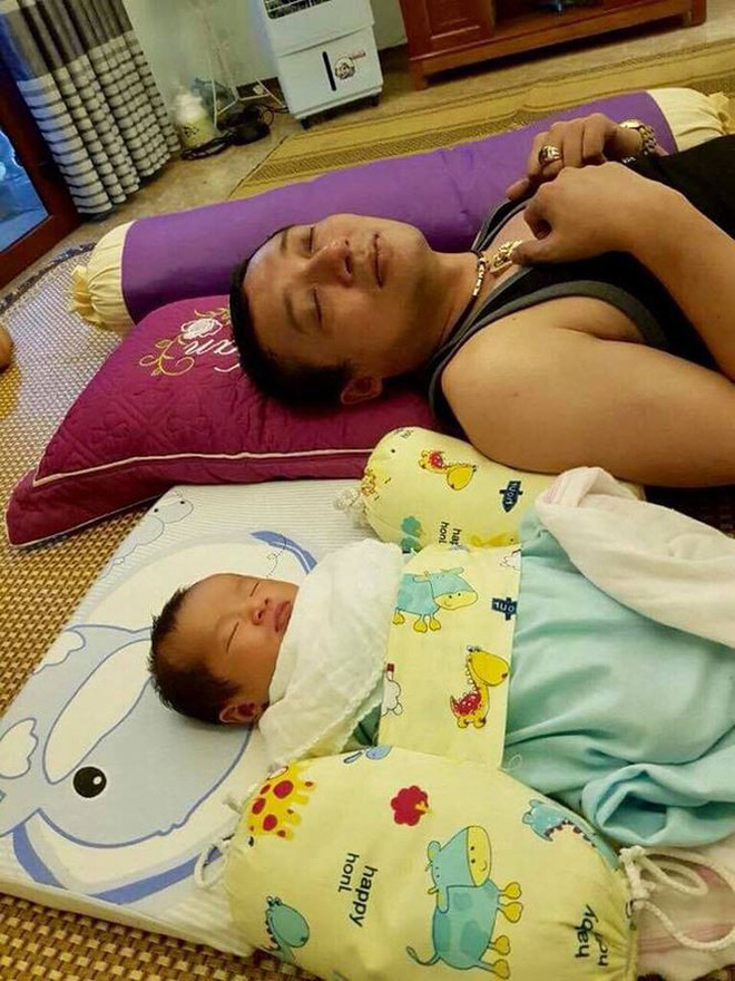 Diễn viên hài Chiến Thắng khoe ảnh con trai út với vợ thứ 3-4