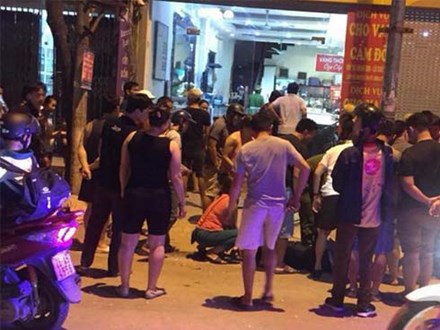 Công an đang truy bắt đối tượng đi ô tô cướp tiệm vàng tại TP Sơn La