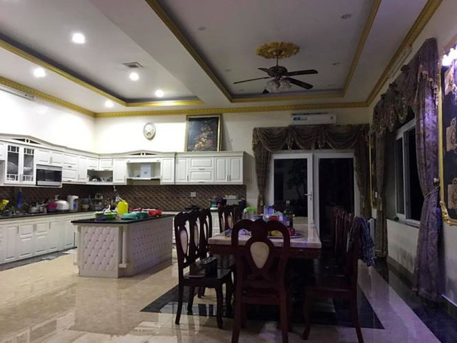 Cận cảnh biệt thự 40 tỷ đồng Vy Oanh đang rao bán-5