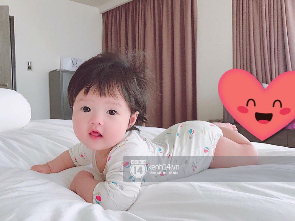 Hot: Lần đầu lộ ảnh cận mặt con gái cực đáng yêu của Hoa hậu Đặng Thu Thảo-1