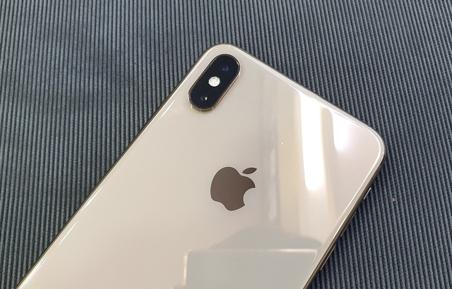 iPhone XS Max xách tay về Việt Nam trước thời điểm lên kệ, bán giá 79 triệu đồng-5