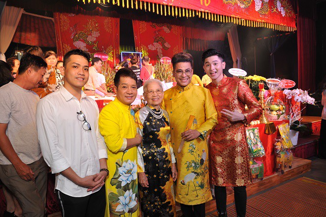 Quyền Linh giản dị mang dép tổ ong tới dự lễ giỗ Tổ nghề-13