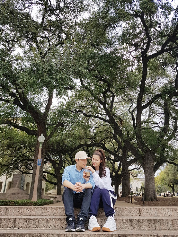 Đông Nhi - Ông Cao Thắng kỷ niệm 9 năm yêu nhau với nhật kí du lịch ngọt ngào-18