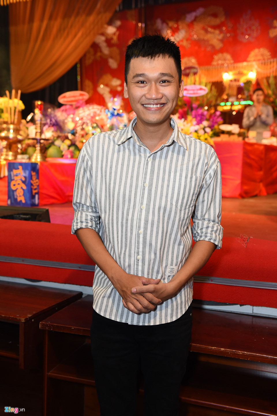 Mai Phương tươi tắn đi giỗ Tổ nghề ở sân khấu Hồng Vân-10