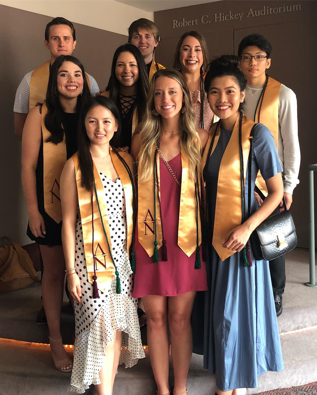 Tốt nghiệp ngành Y bằng Xuất sắc với GPA 4.0, hoa khôi du học sinh Việt được Viện ung thư hàng đầu thế giới giữ lại làm việc-5