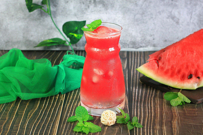 Nước ép dưa hấu chỉ cần thêm 1 thứ vào thì vạn người mê ngay lập tức-1