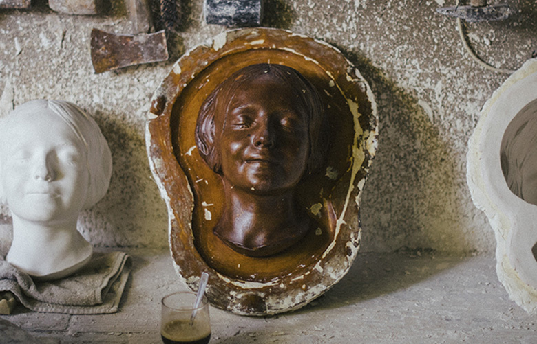 Chuyện nàng Mona Lisa sông Seine: Từ thi thể với nụ cười và danh tính bí ẩn trở thành người phụ nữ được hôn nhiều nhất thế giới-2