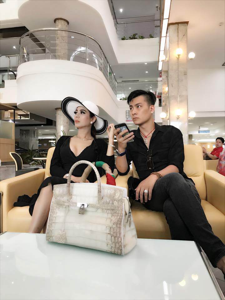 Choáng trước số tiền khủng mà Lâm Khánh Chi bỏ ra để sang Thái sinh con-3