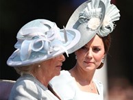 Không chỉ cấm bà Camilla lại gần con mình, Công nương Kate còn 'cao tay' khiến mẹ chồng nổi trận lôi đình vì một loạt hành động này