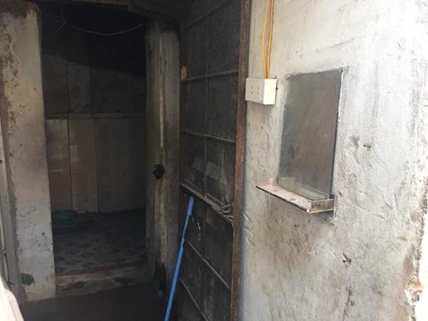 Nhà 100m2 giá thuê 4 triệu nhưng nhìn ảnh ai cũng lắc đầu: Cho tiền cũng không ở!-4