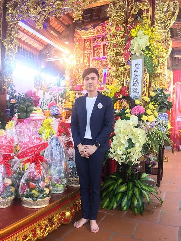 Sao Việt đổ về nhà thờ trăm tỷ của Hoài Linh ngày giỗ Tổ nghề-6