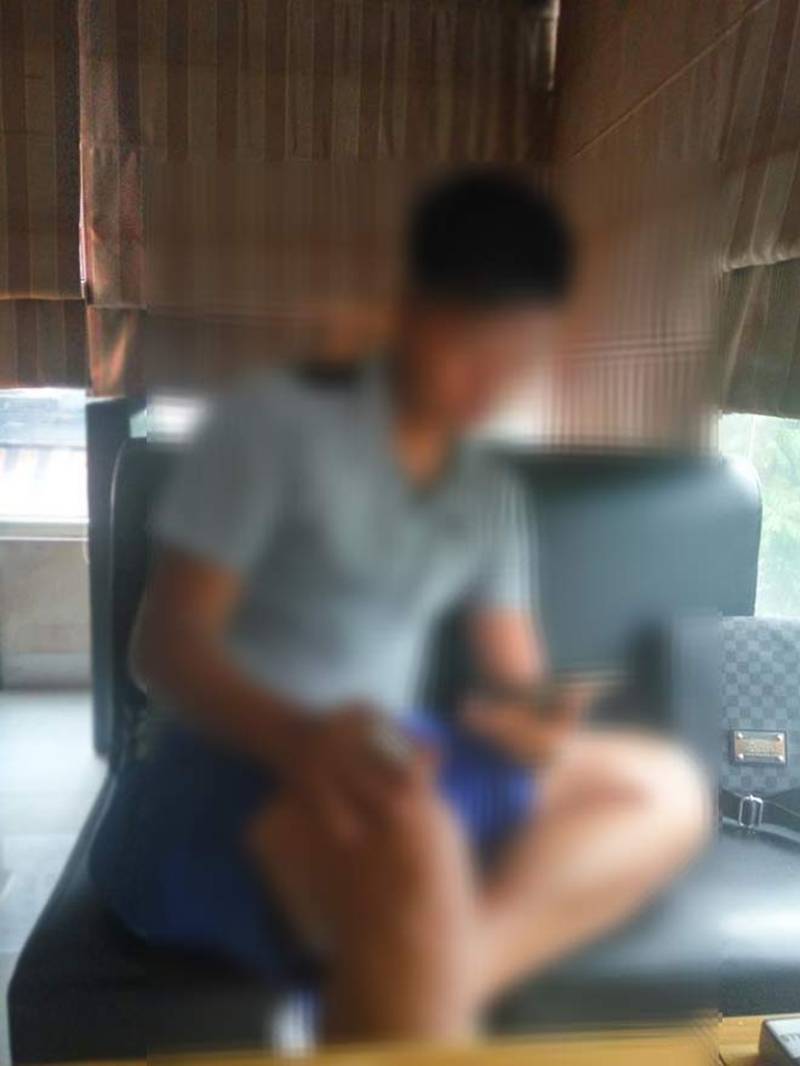 Tiệc thác loạn qua lời kể của cựu dân bay: Chân dung cậu ấm Hà Thành thời sa đọa-1